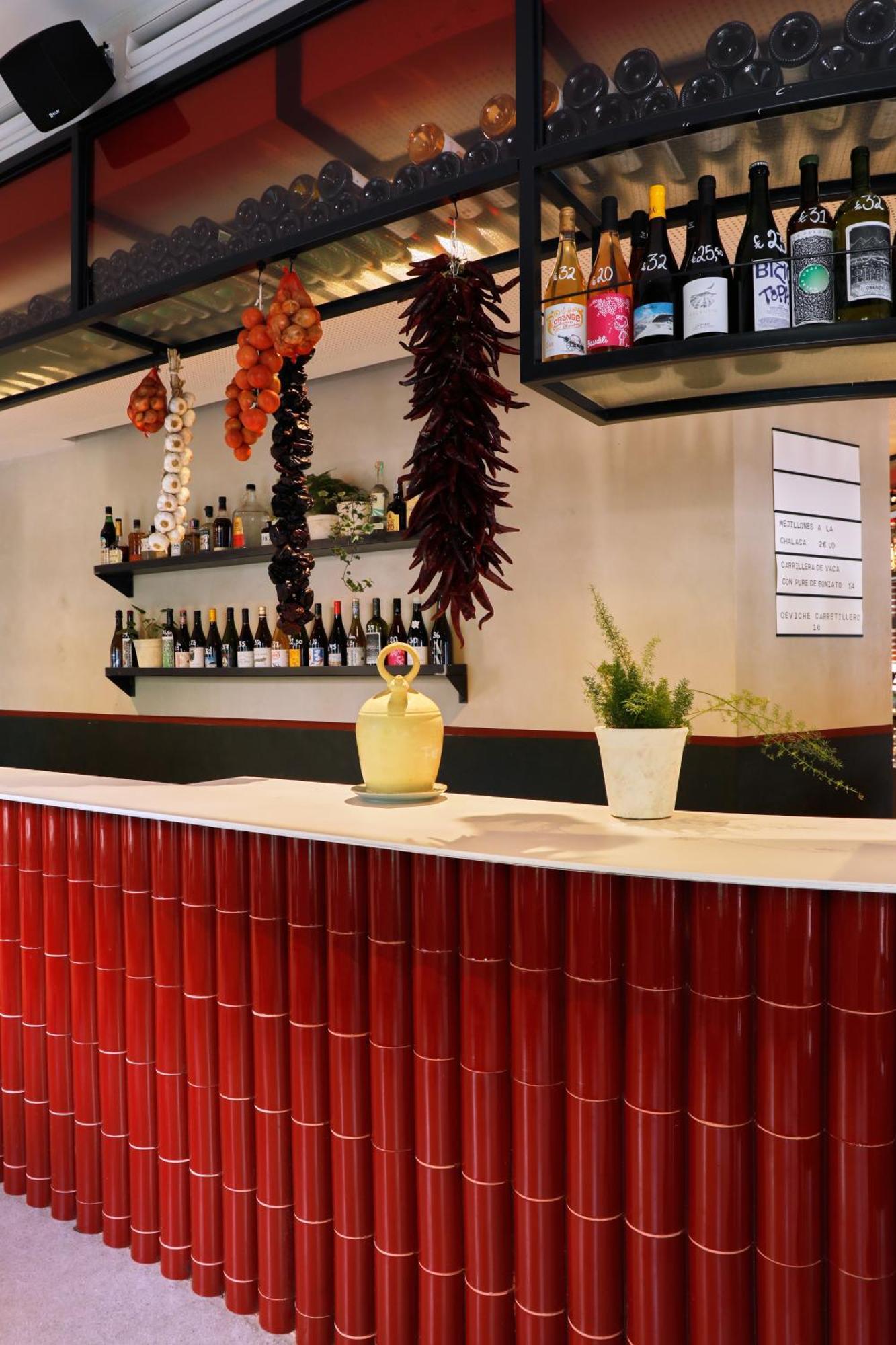 Latroupe Prado Hostel Madrid Exterior photo